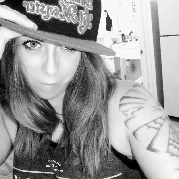 Meet your Posher, Ruby rose - Picture 2 of 7